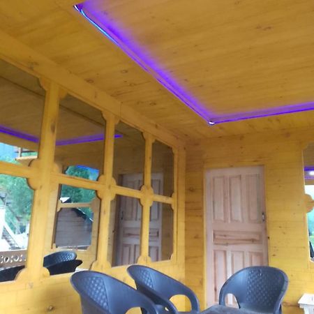 Riverbank Hotel Taobut Neelum Valley Azad Kashmir Taobat Dış mekan fotoğraf